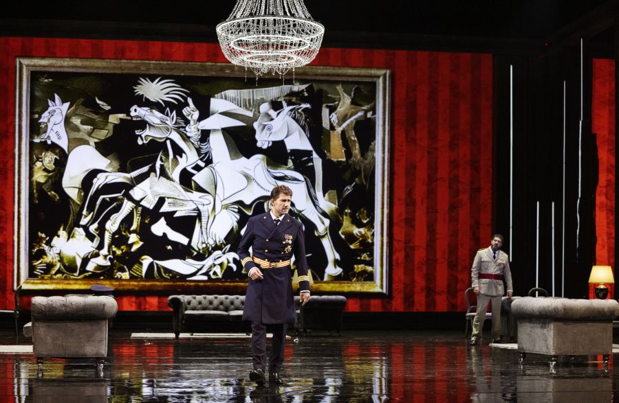 ★★★★★★ ANMELDELSE DON CARLO: OVERLEGENT CAST I RASENDE FLOT STAGE DESIGN